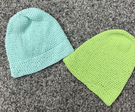 2Stück Mützen! Leuchten im Dunkeln! Neu
