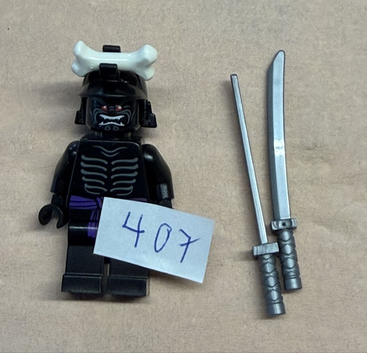 Lego Giocattoli: 1 Stück LEGO Ninjago Samurai X Black Minifigur mit Schwert – Usato da Rheinfelden venduto da zim_2hqc 1