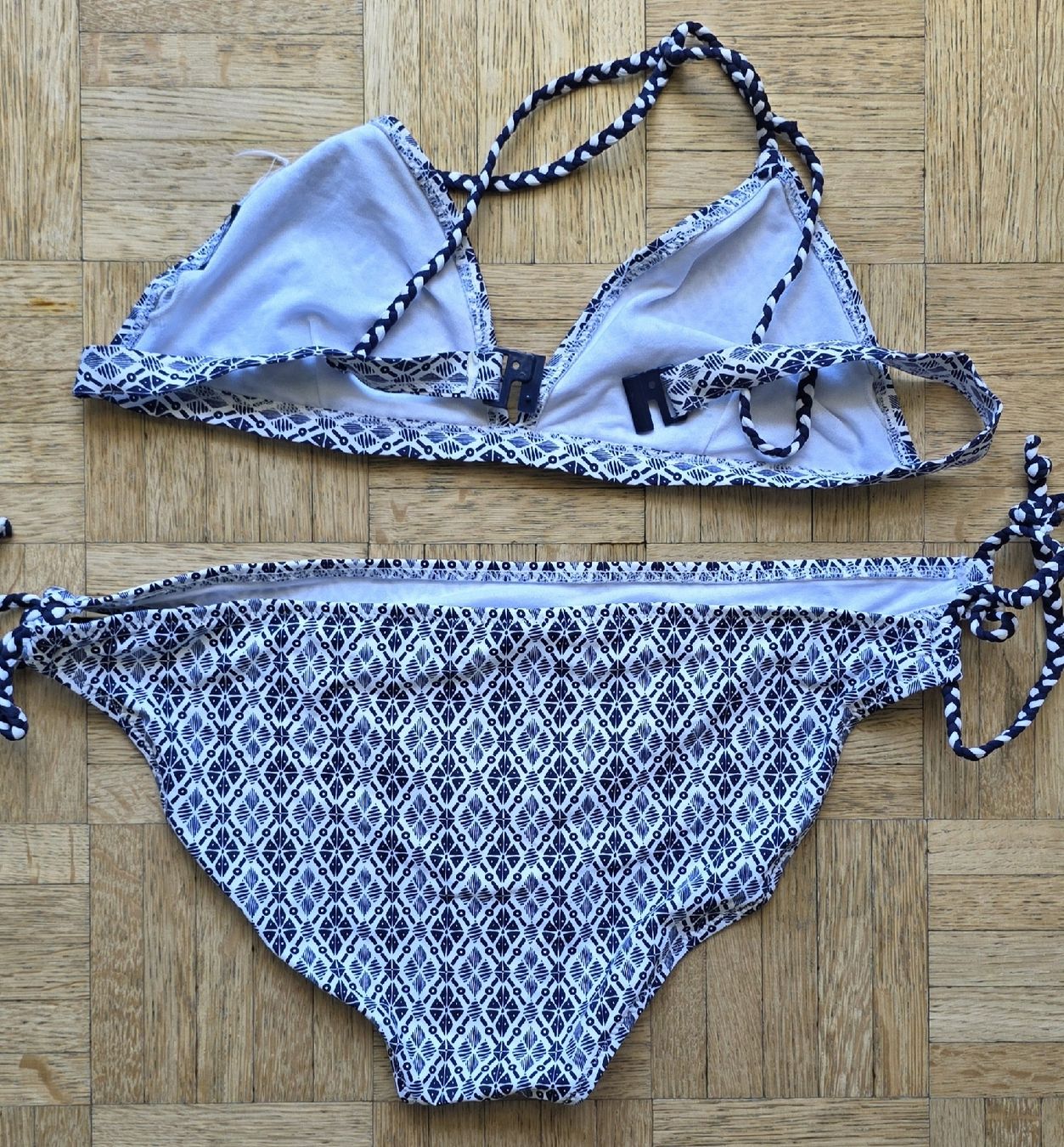 Costumi da bagno & Bikini: Maillot de bain/bikini taille 40 blanc/bleu – Usato da Yverdon-les-Bains venduto da van_dq65 7