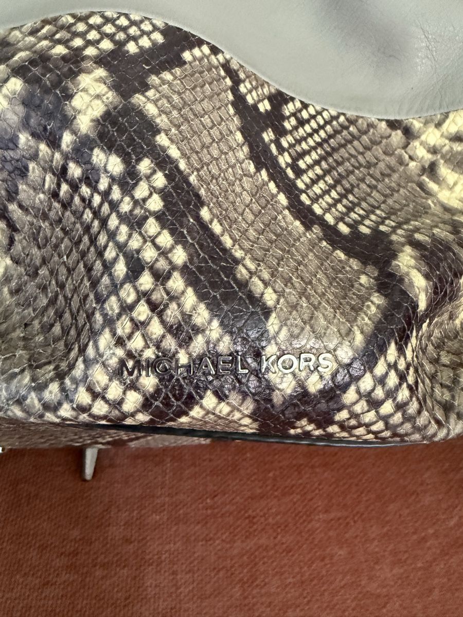 Michael Kors Borse da donna: Michael Kors Bucket Bag/Beutel – Usato da Dübendorf venduto da Viktorija_95 1