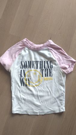 T-shirt Crop top NIRVANA grunge blanc rose
