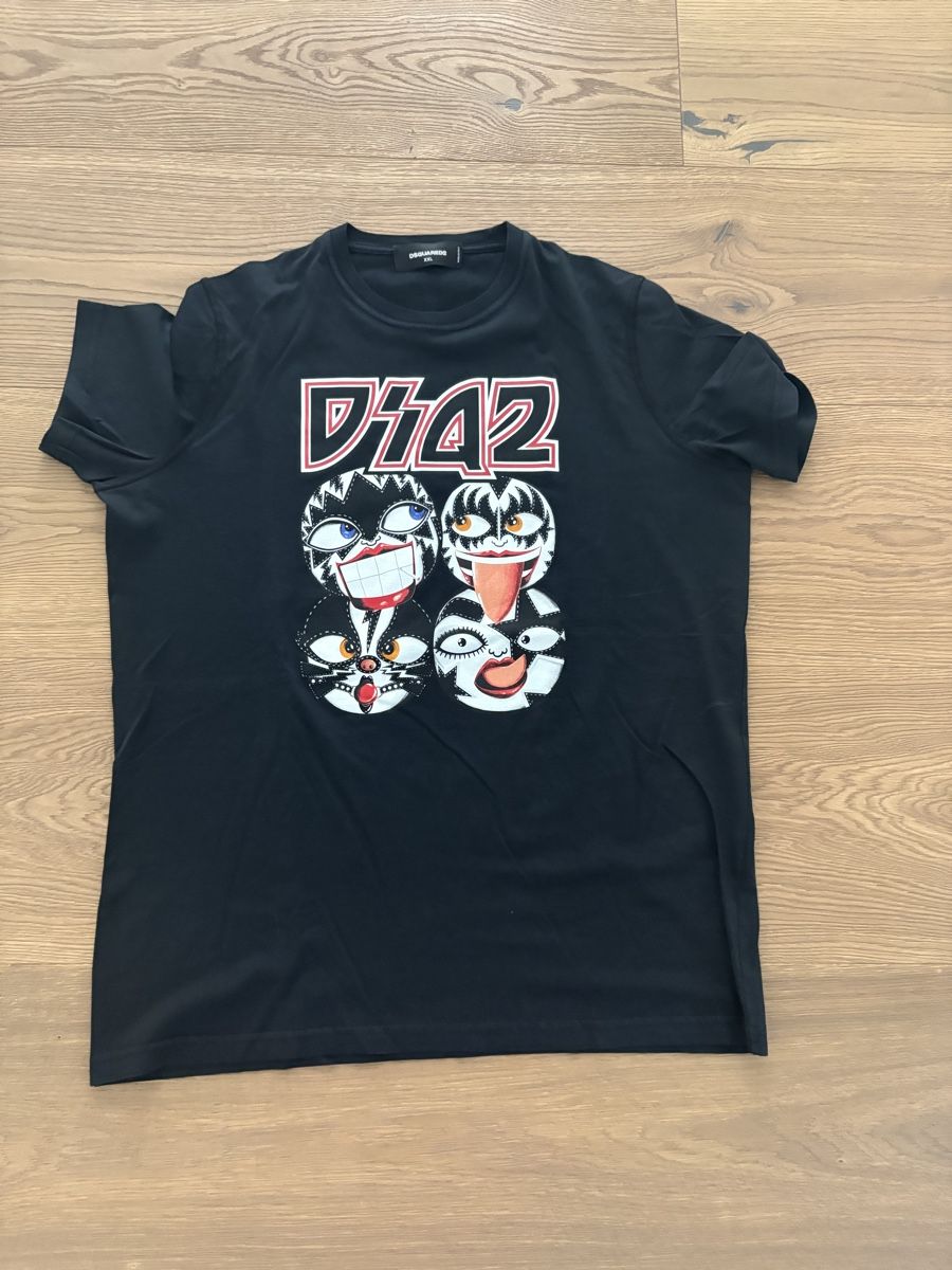 Dsquared2 T-shirts: T-Shirt Dsquared2 schwarz – Neuf (Voir description) à Zollikofen par Steve-7