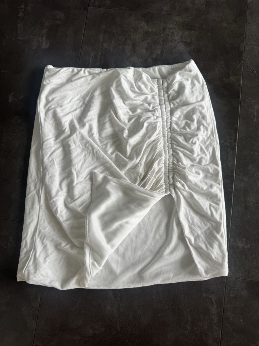 Röcke: White Ruched Mini Skirt - coquette – Neu (gemäss Beschreibung) aus Zürich von forestF4iry