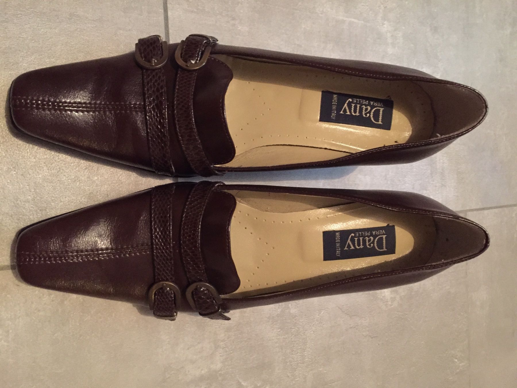 Scarpe da donna: scarpe – Usato da Bellinzona venduto da dan_dk5g
