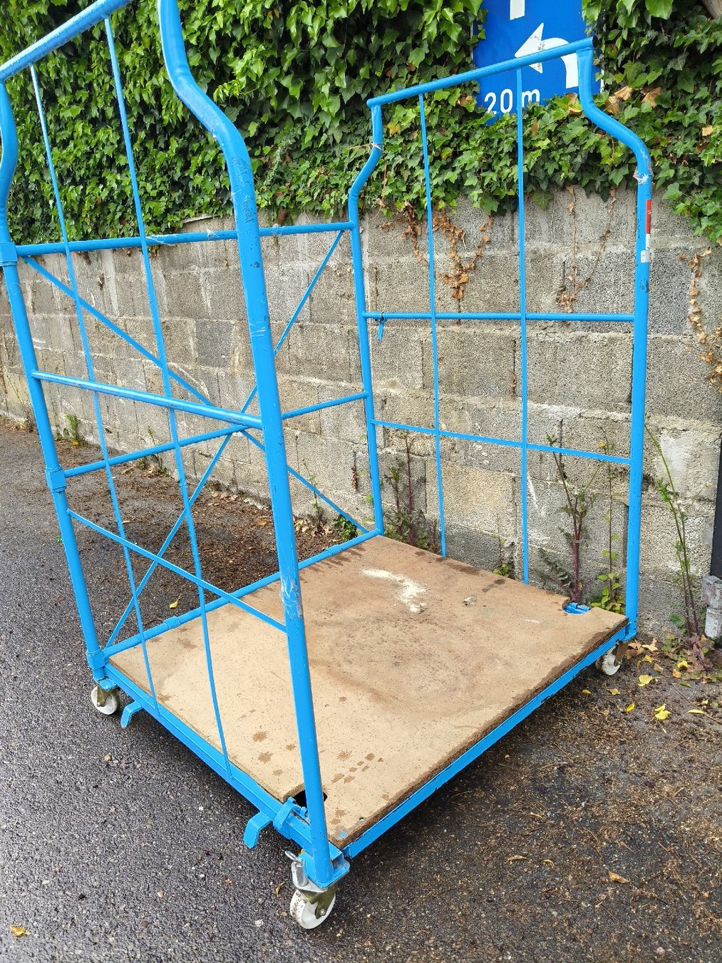 Griglie e Inferriate:  Gitterwagen Transportwagen  – Usato da Zwingen venduto da inf_2blh 4