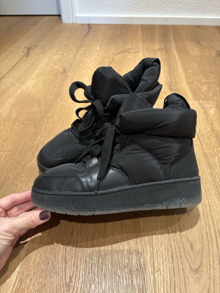 H&M Scarpe da donna: H&M Damen Winterstiefel 39 – Nuovo (secondo la descrizione) da Birrhard venduto da kristiii