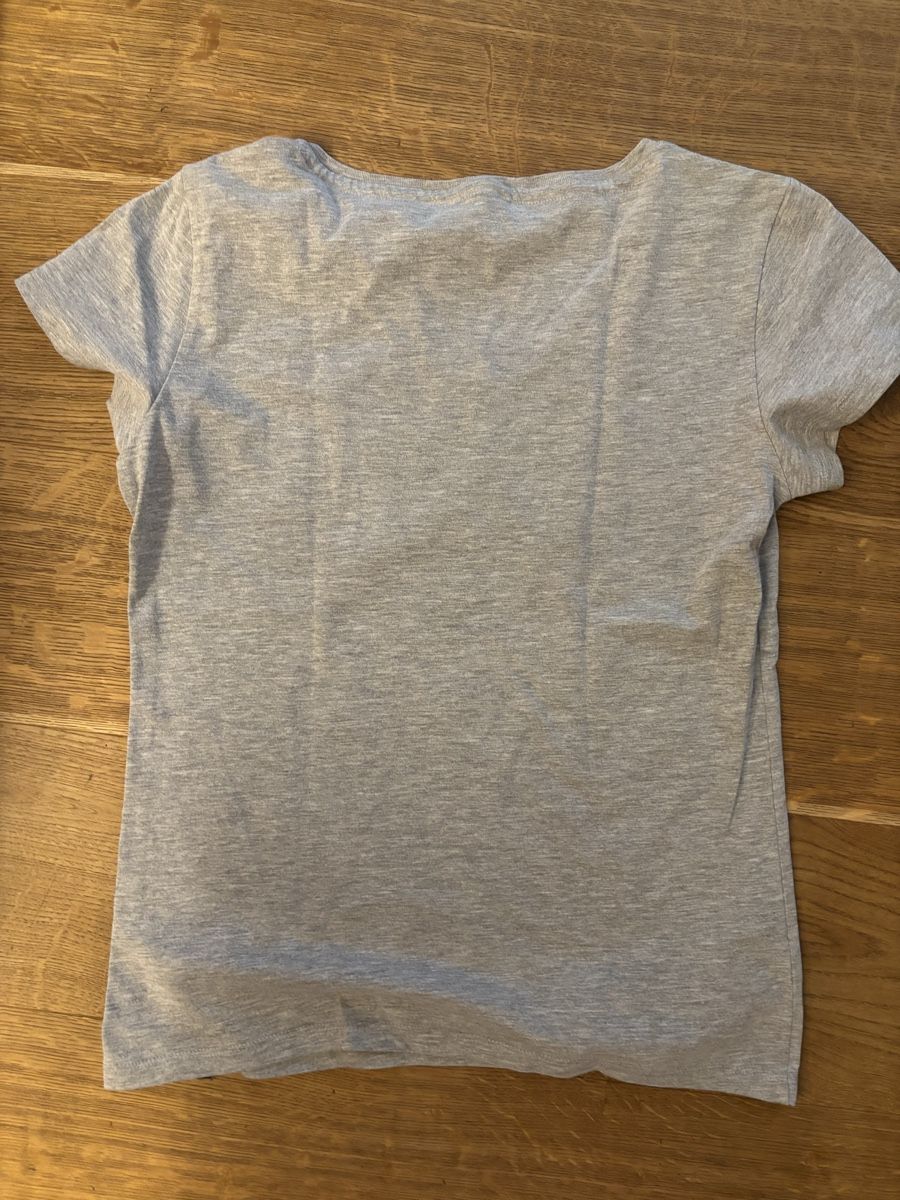 T-shirt: Damen T-Shirt Paris 2024  – Usato da Würenlos venduto da Ashley24 3
