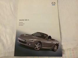 Prospekt Mazda MX5 Faltprospekt Zubehörliste 2002