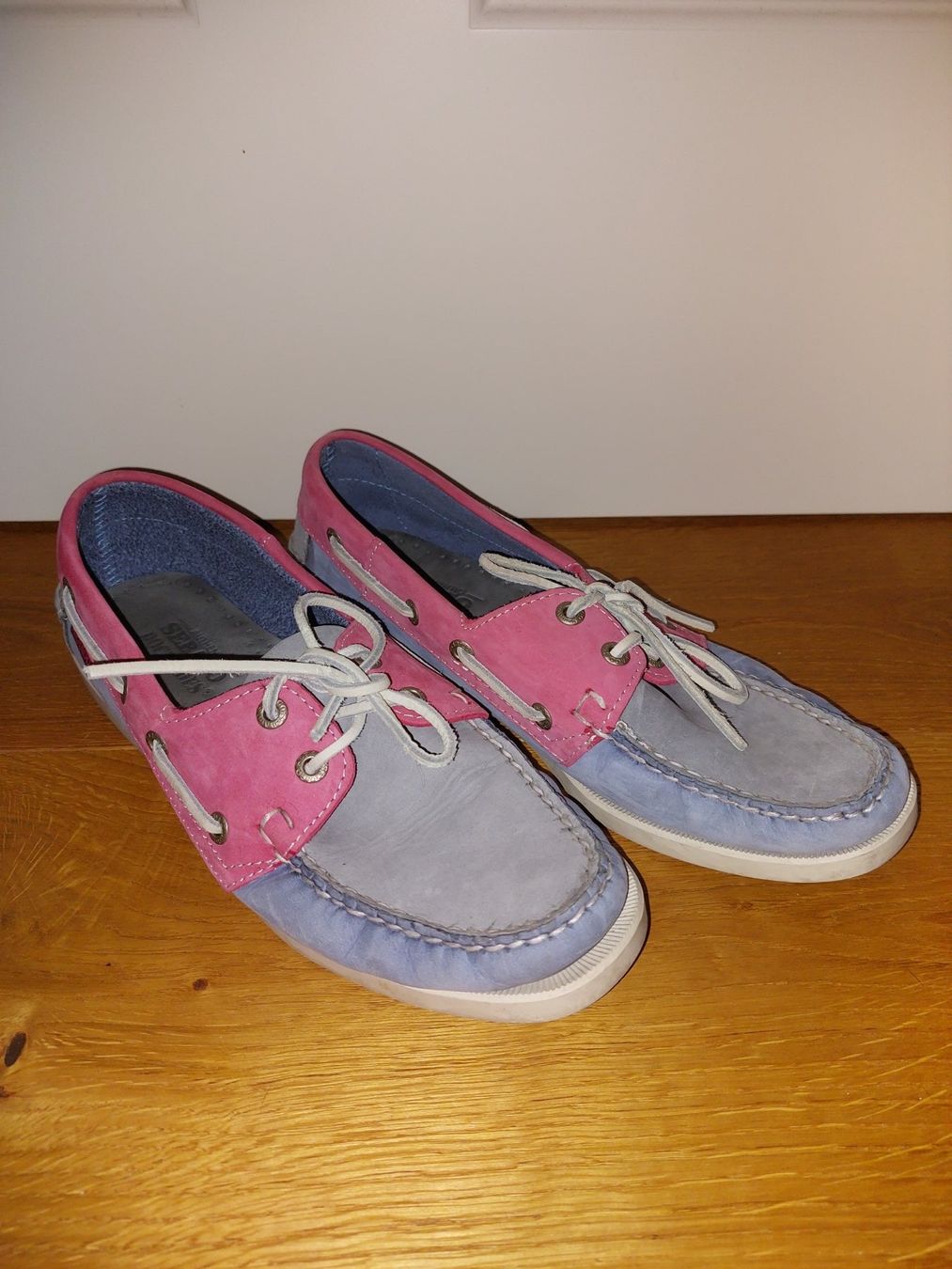 Sebago Damenschuhe: Echt Leder Sneaker / Selgelschuhe Sebago – Gebraucht aus Titterten von fra_v27g
