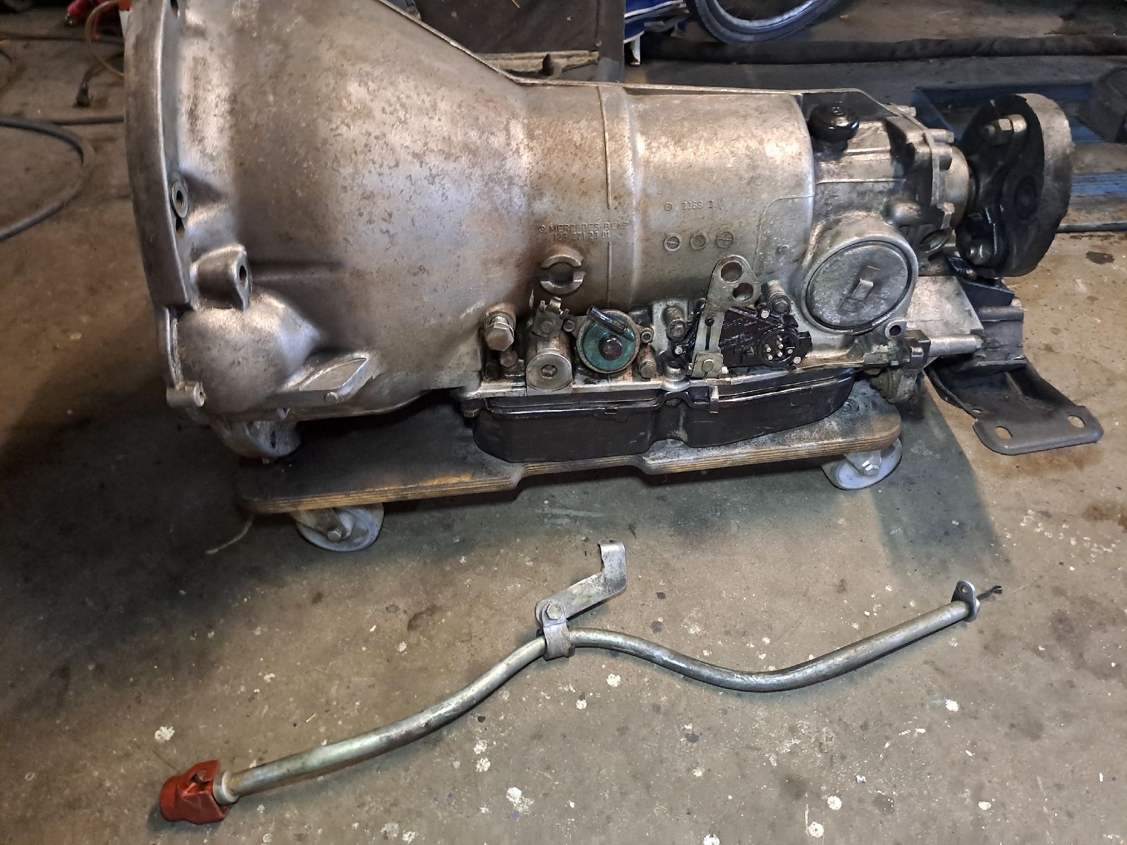 Mercedes-Benz Tutti pezzi di ricambio auto: Mercedes W126 Automat – Usato da Heerbrugg venduto da Dcadillac 7