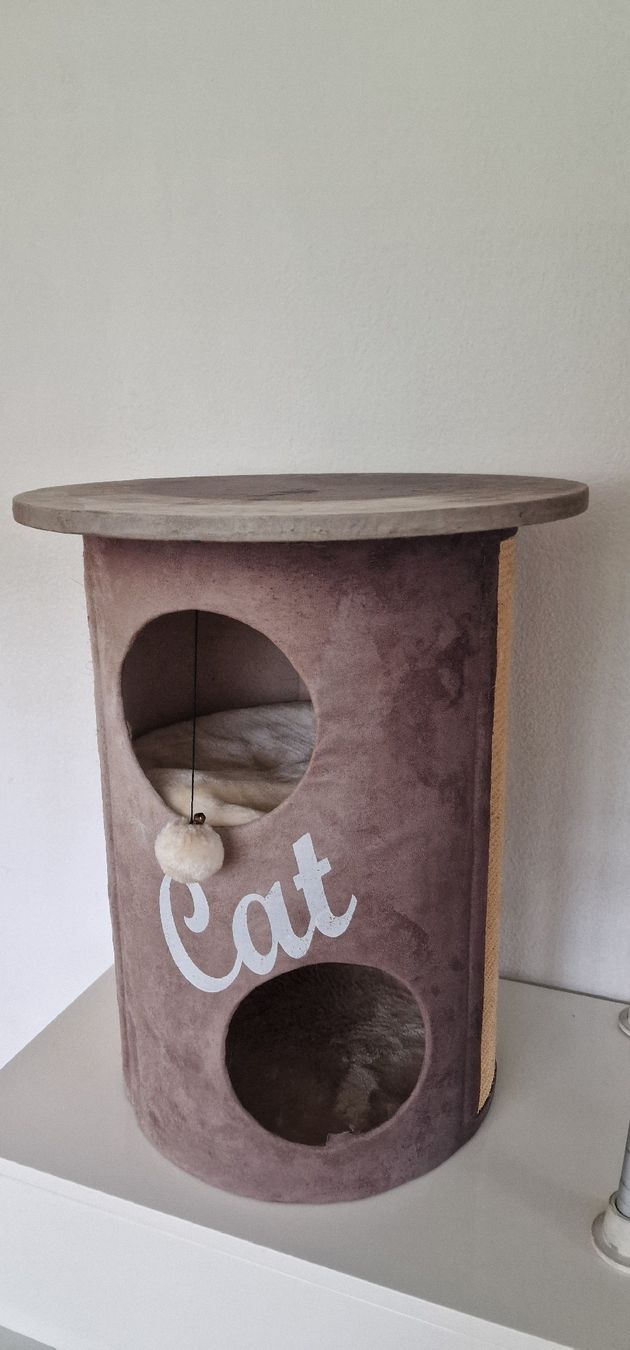 Tiragraffi: Katzenbaum – Usato da Zürich venduto da Abrar123