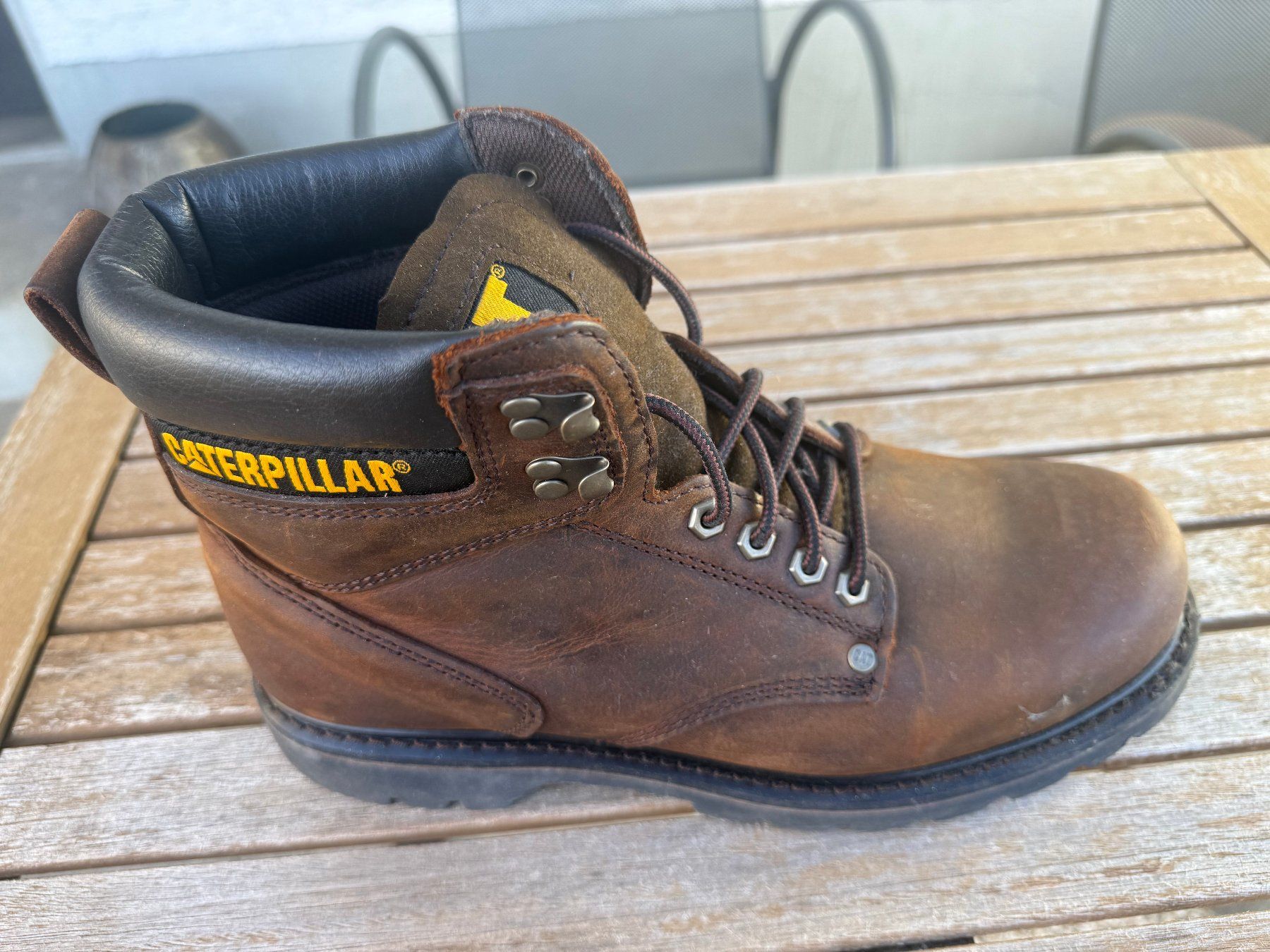 Caterpillar Herrenschuhe: CARTERPILLAR (Oil Resistant) Arbeitsschuhe, braun, Grösse 45 – Gebraucht aus Konolfingen von mbeuggert