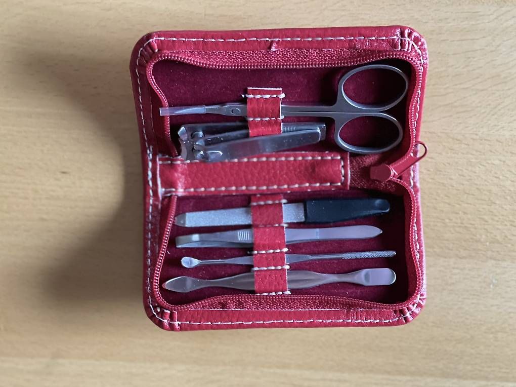 Manicure: Maniküre Set Neu – Nuovo e nell'imballaggio originale da Kriens venduto da Angie88