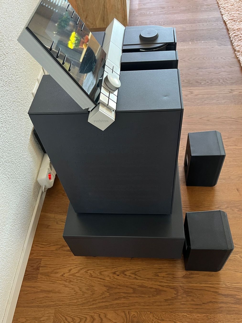 Revox Sistemi audio & multimediali: Revox Evolution Musikanlage mit Subwoofer, 2 Boxen – Usato da Sursee venduto da Babsele 2