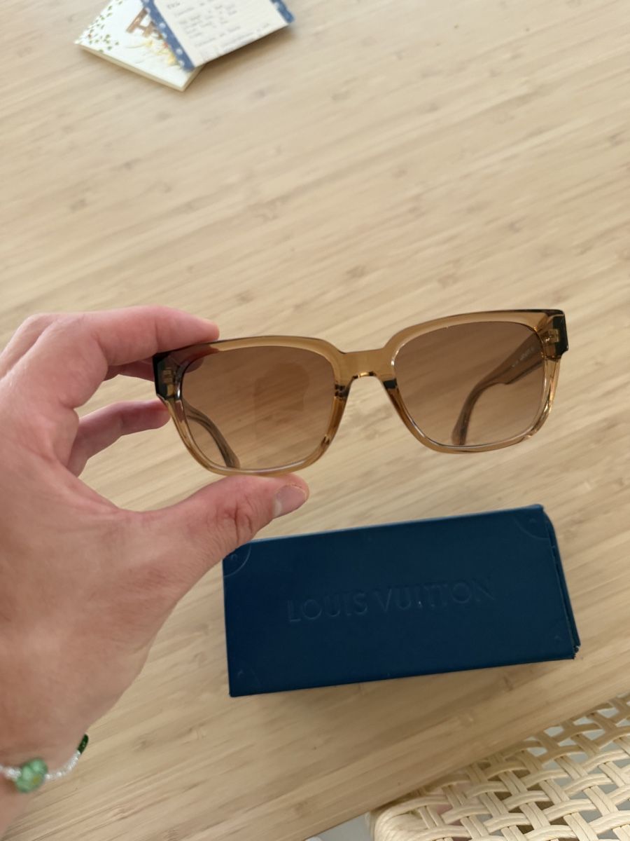 Louis Vuitton Brillen & Gläser: Louis Vuitton sunglasses gold-tone frame brown lenses – Neu (gemäss Beschreibung) aus Aarau von Schaimo 1