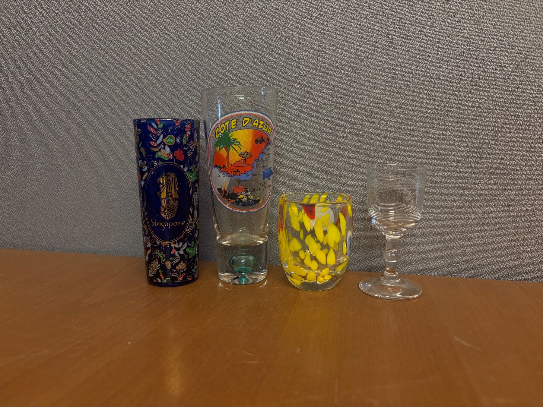 Bicchieri: 14 verschiedene Shot, Schnapps & Champaniergläser klein. – Usato da Münchenstein venduto da tsp01 3
