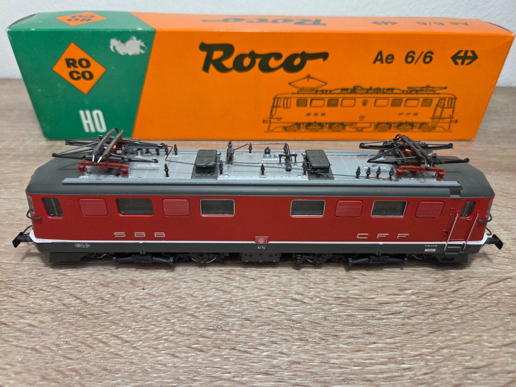 Roco Trains électriques: Roco 43938 E-Lok Ae 6/6 SBB H0 – D'occasion à St-Aubin-Sauges par Lo_Go 4