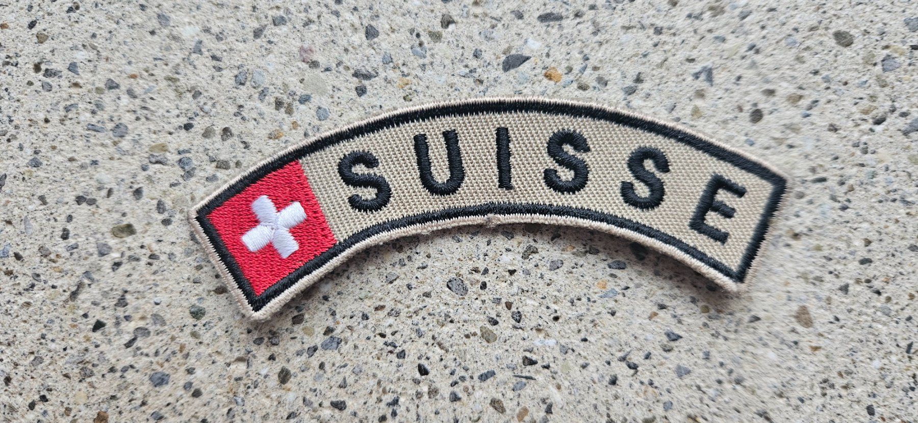 Schweizer Armee Placchette & Badge: *** Bogen Suisse *** – Nuovo e nell'imballaggio originale da Riedholz venduto da fr_sIruP