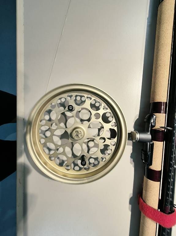Tamburi & Mulinelli: Wendelaufrolle mit Rute – Usato da Niedergösgen venduto da Shot 1