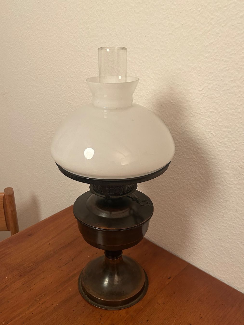 Lampade: antike Petroleumlampe (oder Öllampe) – Usato da Rorschacherberg venduto da Svebe 8