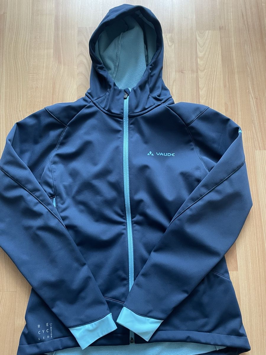 Vestes: Qimsa Softshell Jacke gr 36 – Neuf (Voir description) à Chur par dor_jg2q
