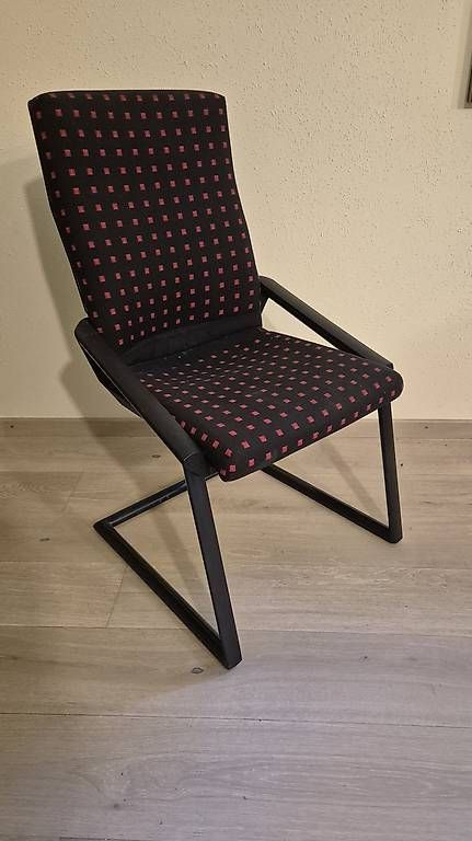 Chaises: 6 Stühle zu verschenken – D'occasion à Märstetten par Optika 3