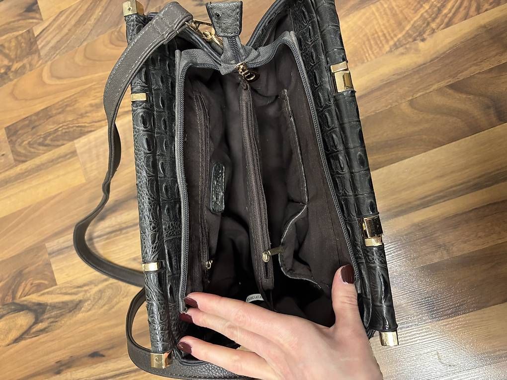 Borse da donna: Handtasche Straussenleder Optik grau/silber – Usato da St. Gallen venduto da mustang96 3