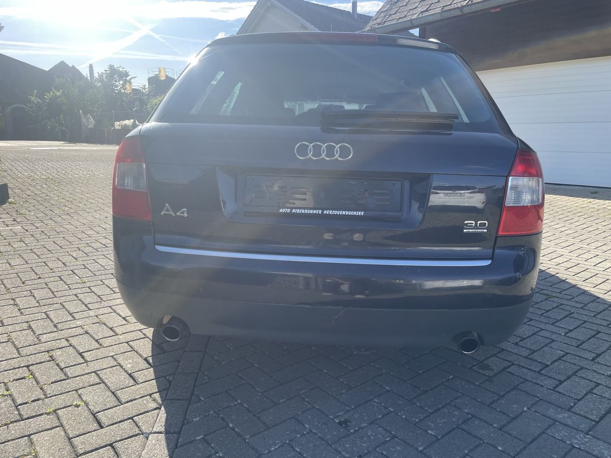 Audi Automobili: Audi A4 B6 3.0 V6 quattro 220ps – Usato da Oberönz venduto da lev_j57j 2