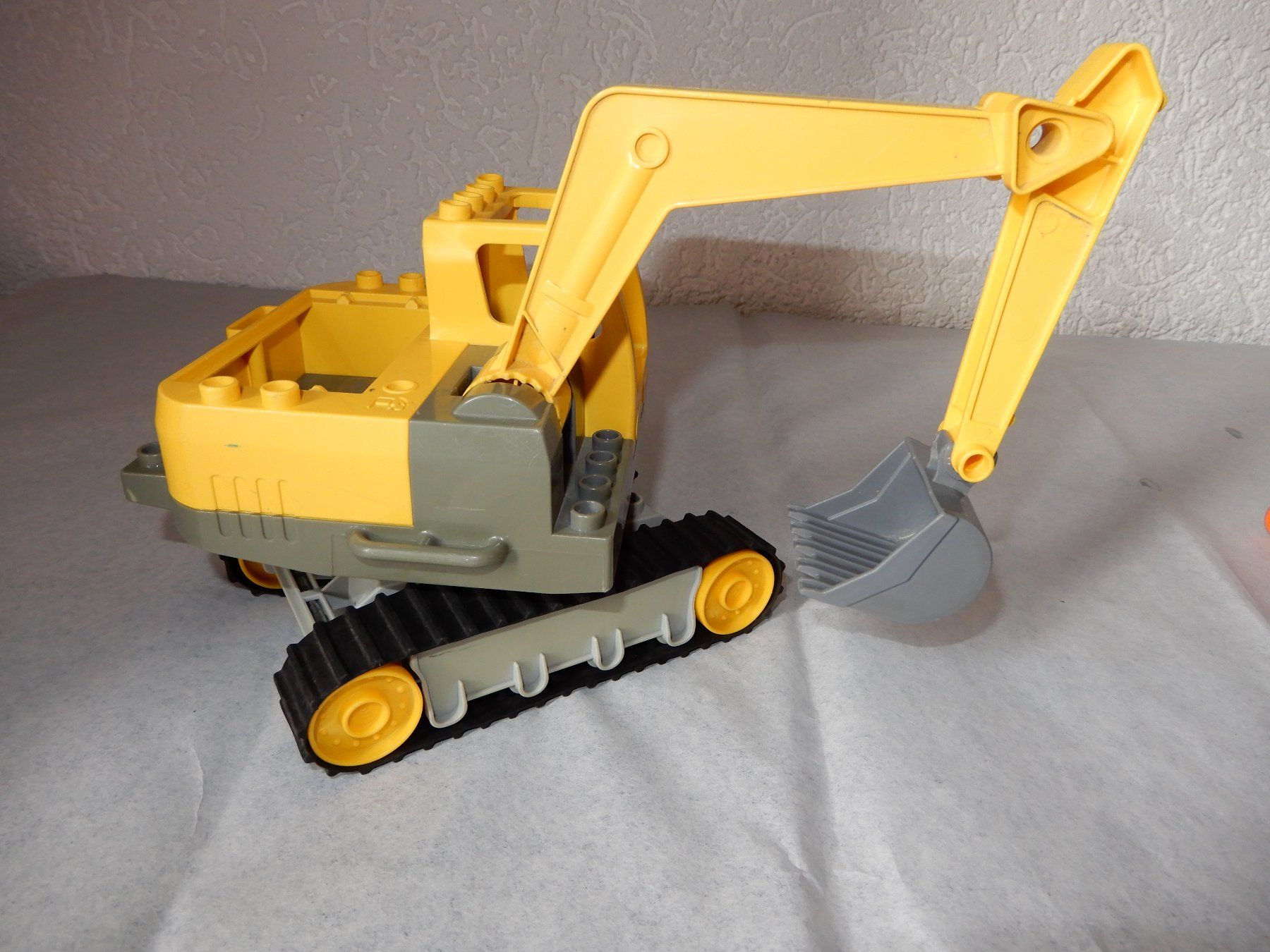 Lego Kit di costruzioni: DUPLO Raupen Bagger gross 4986 – Usato da Senèdes venduto da tintinette43 7