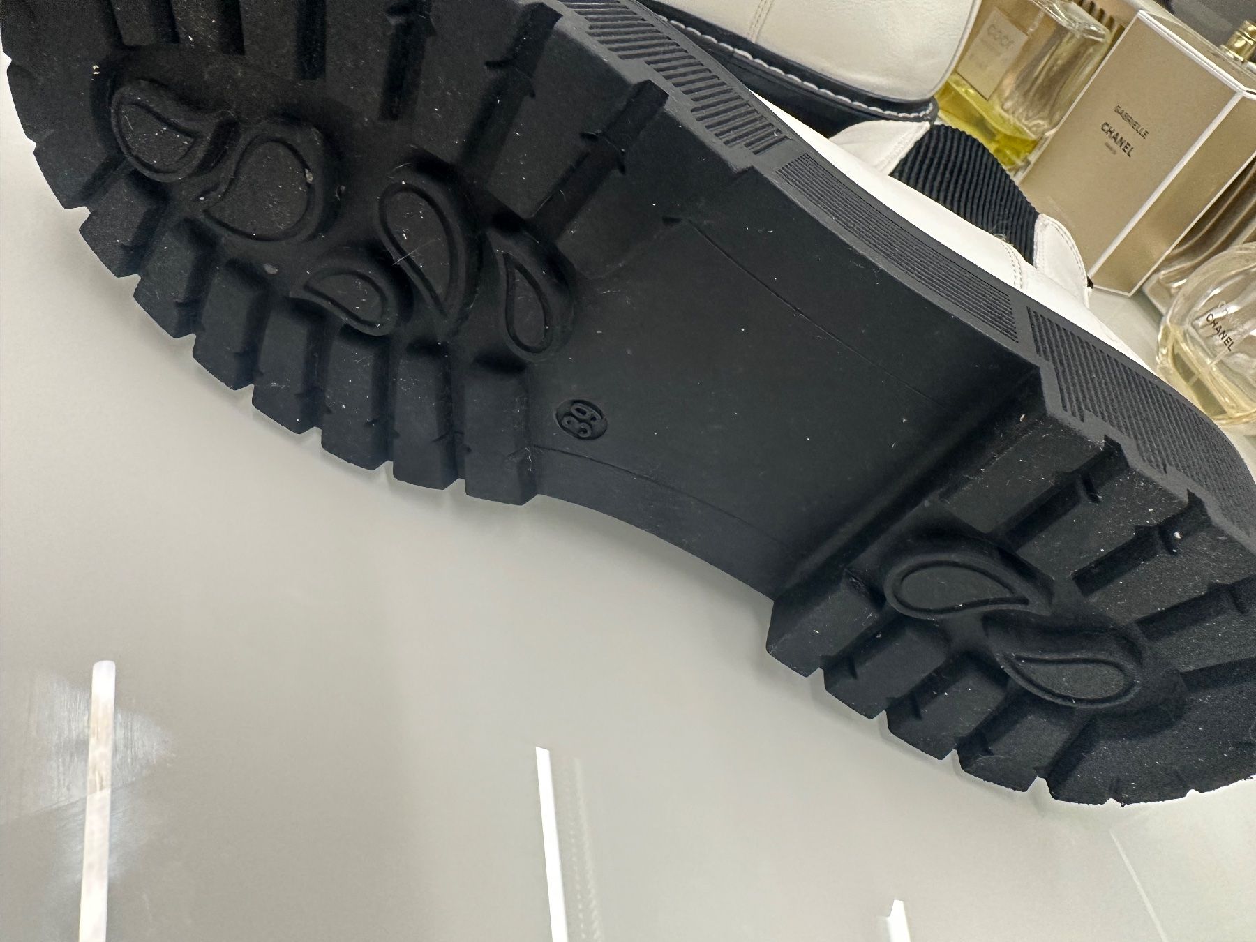 Scarpe da donna: Boots – Usato da Rudolfstetten venduto da Laramalna 2