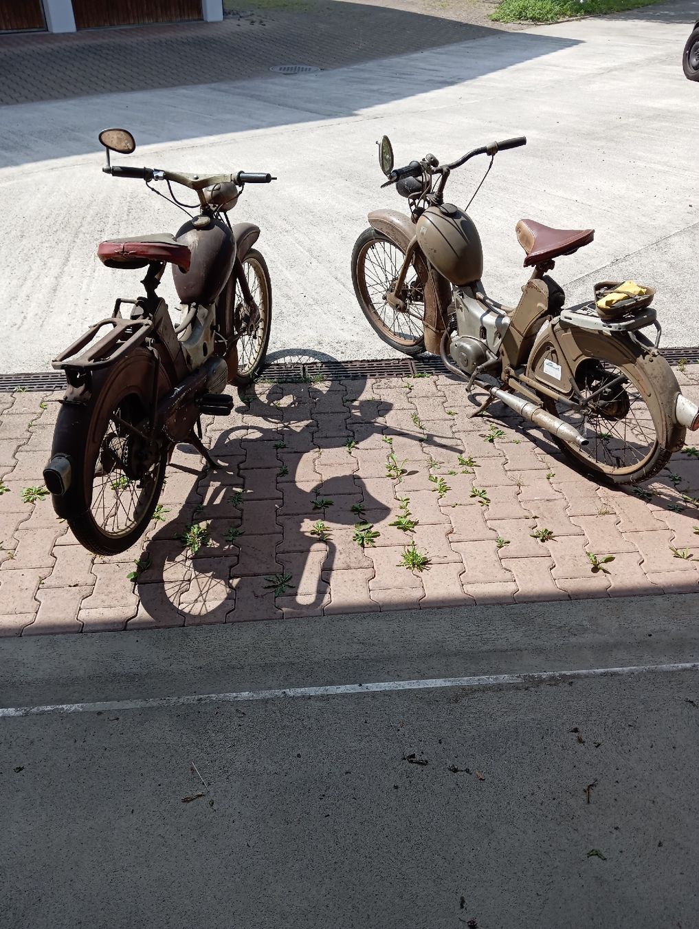 Simson Ciclomotori: 2 x Simson RS2 Scheunenfund – Difettoso da Baldegg venduto da eichhof79 2