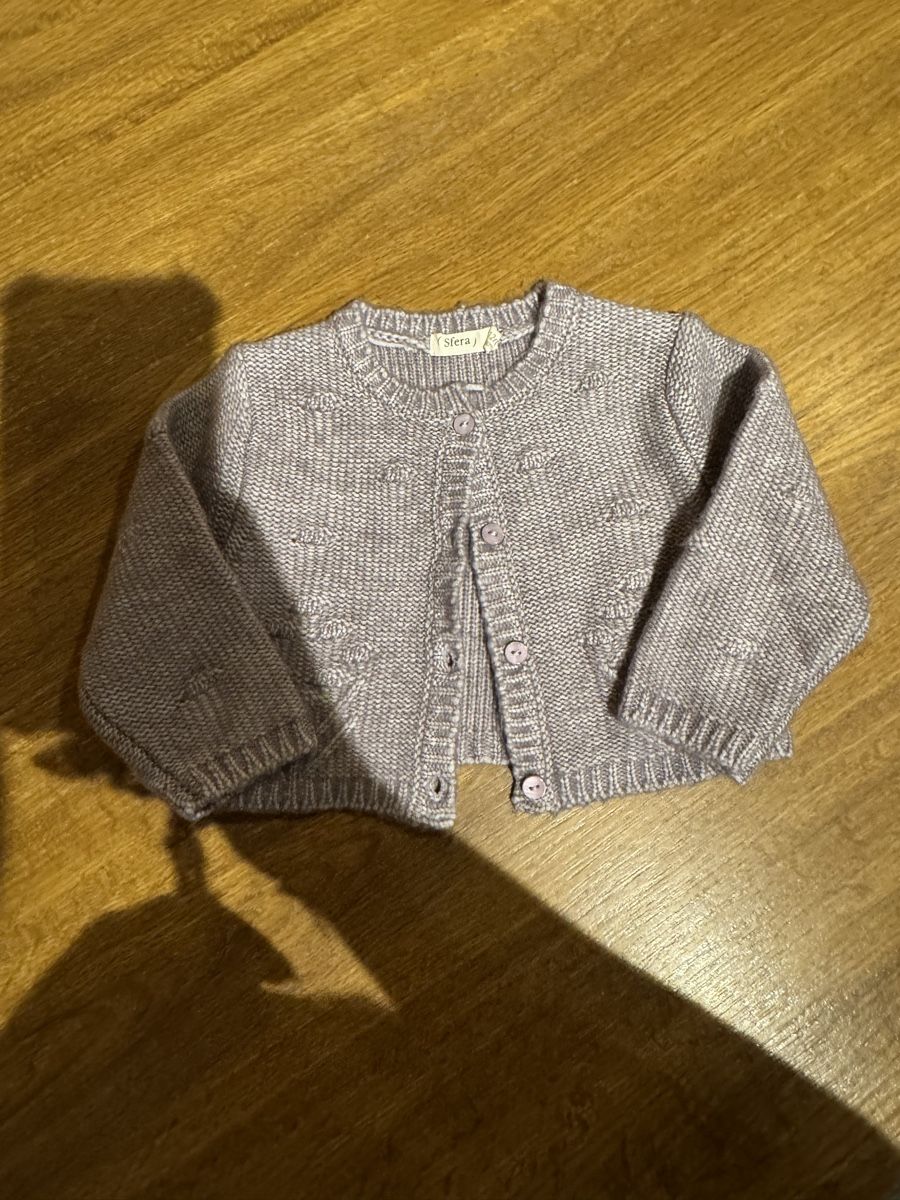 Altro abbigliamento: Cardigan bébé 6-12 mois excellent état – Usato da Erde venduto da Kitkatekate