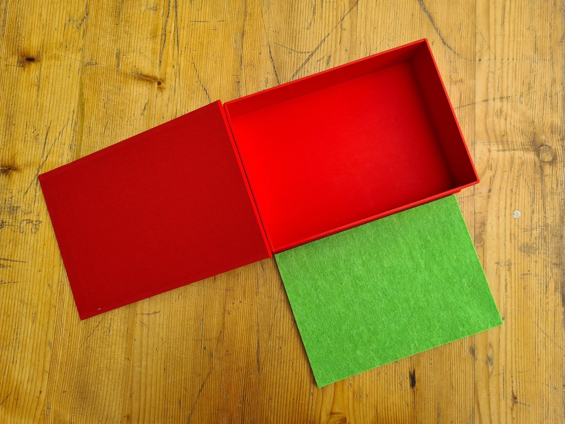 Autres décorations & accessoires: Büro: Box rot A5 – D'occasion à Romanshorn par Rachacha 4
