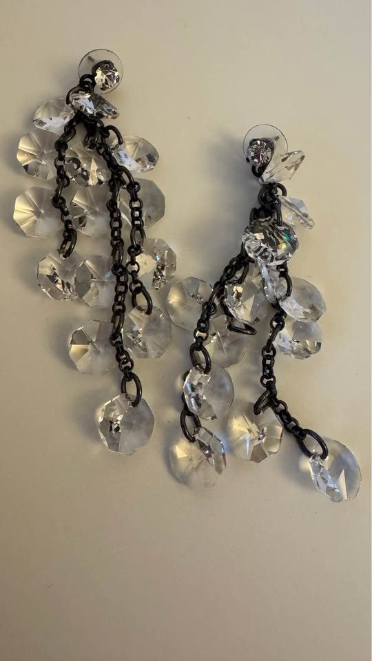 Orecchini pendenti & Orecchini a lobo: Boucles d'oreilles pendantes cristal – Usato da Genève venduto da gvokiii 1