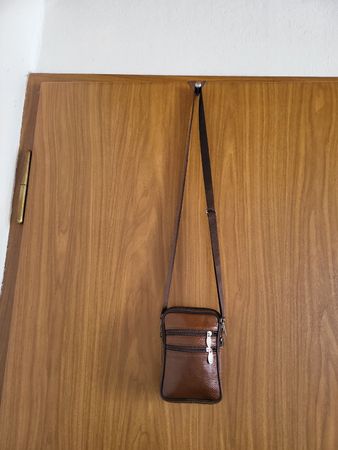 Sac bandoulière homme en cuir véritable -