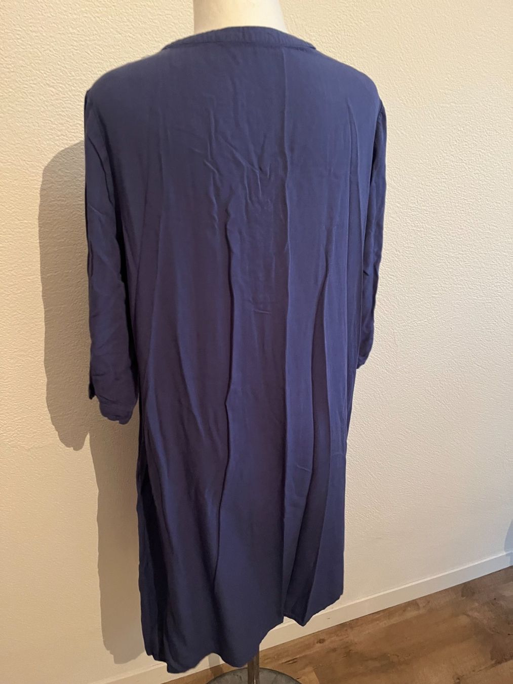 Kleider: Angenehmes Kleid, Viskose, NEU, Einheitsgr. , NP 79.- – Neu (gemäss Beschreibung) aus Altendorf von Beauty_Girl83 2