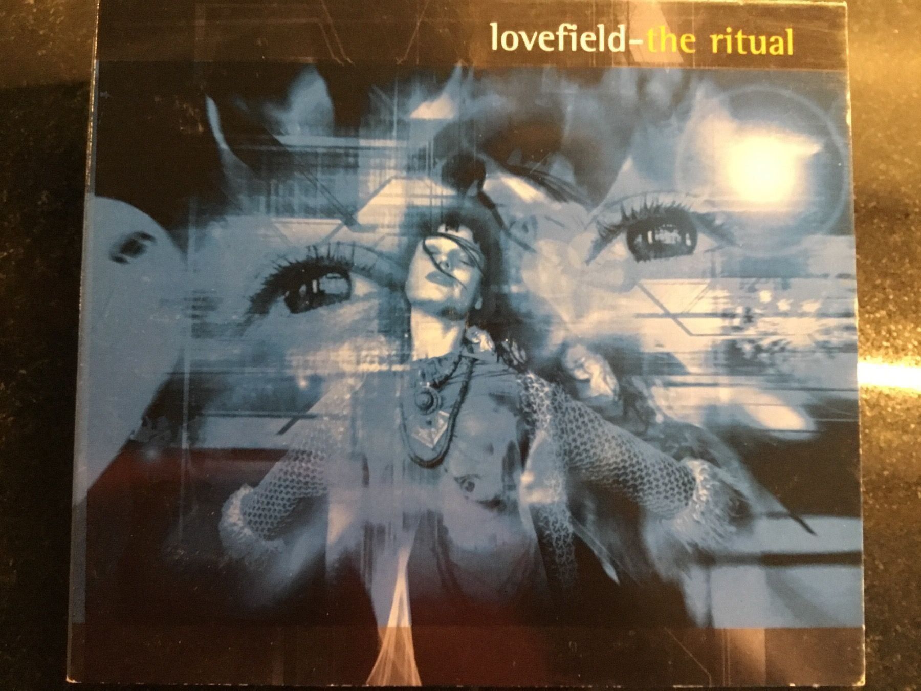 CDs: Lovefield - The Ritual Vol.4 – D'occasion à Rüti ZH par alumedien
