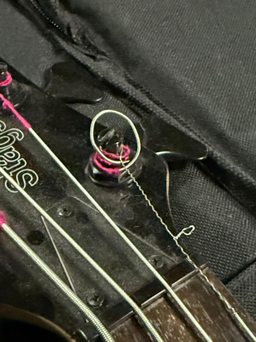 Strumenti musicali: Basse électrique enfants Stagg BC300 – Usato da Genève venduto da suzycloclotte 5