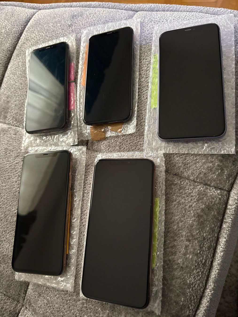 Apple Telefoni cellulari / Smartphones: 2X iPhone 11 Pro Max, 2X iPhone 11 Pro, 1X iPhone 11 – Difettoso da Morges venduto da Abel. 5