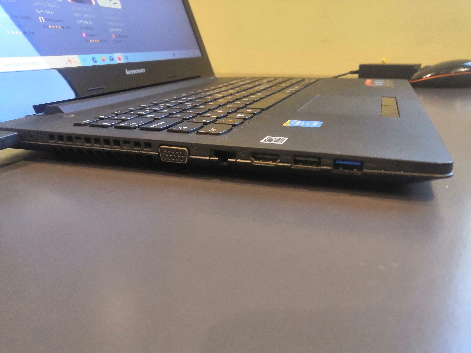 Lenovo Notebook: Laptop Lenovo 15.6 Zoll – Usato da Flawil venduto da rcnkr 1