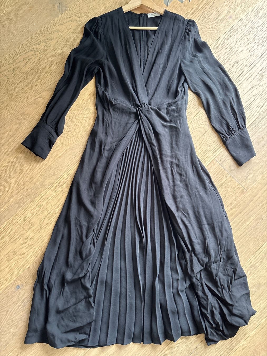 Sandro Robes: Robe longue noire Sandro – D'occasion à Genève par bha_jcf5 6