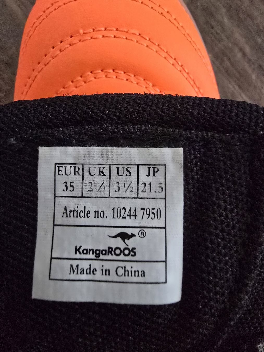 Scarpe per ragazzi: Hallenschuhe Gr.35 – Usato da Wynau venduto da mar_5v8x 4