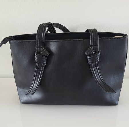 Tolle Handtasche mit Reissverschluss