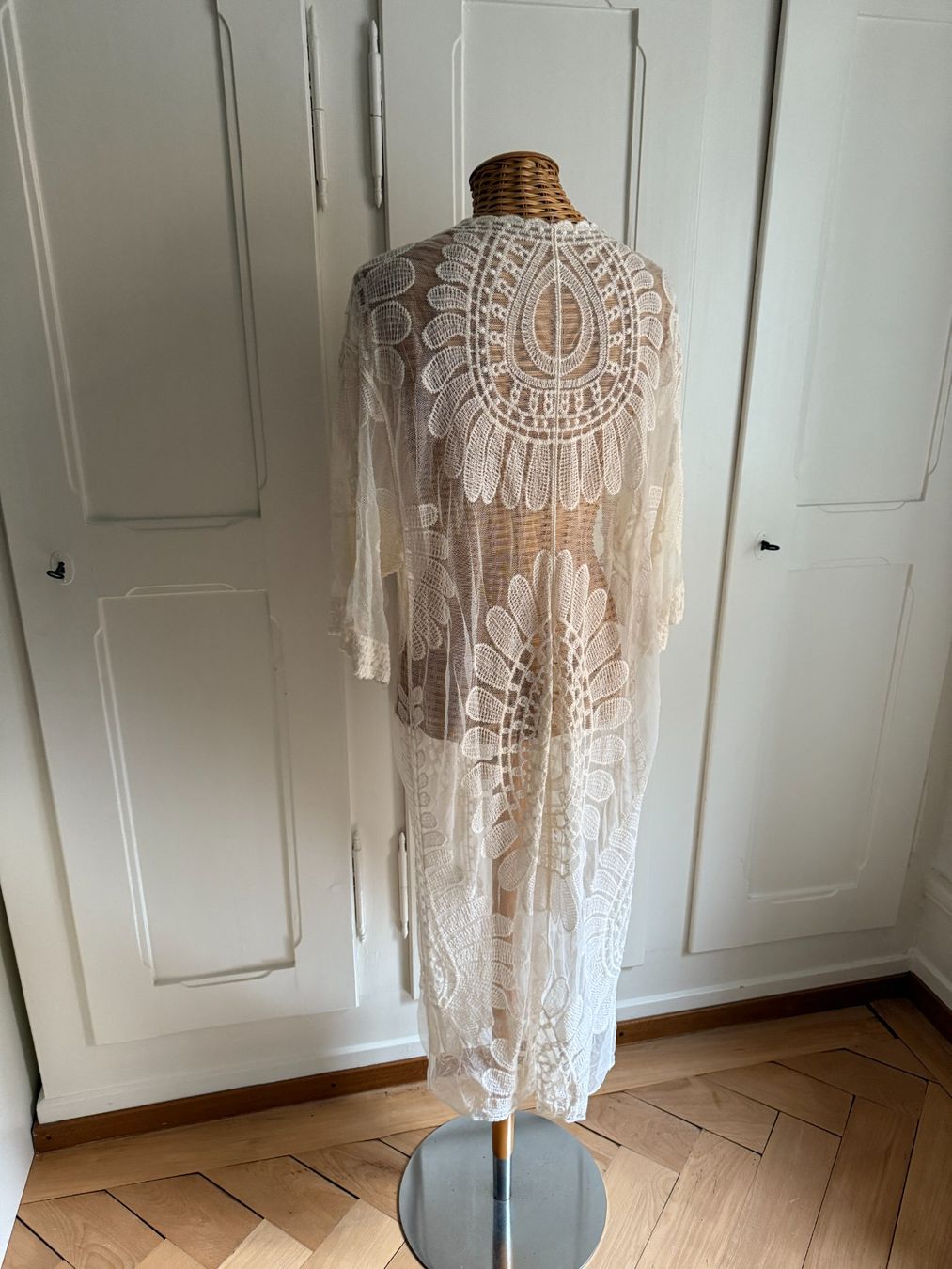 Vestes: Hippie Boho Spitzenjäckchen offweiss M – D'occasion à Zürich par Diazaio 2