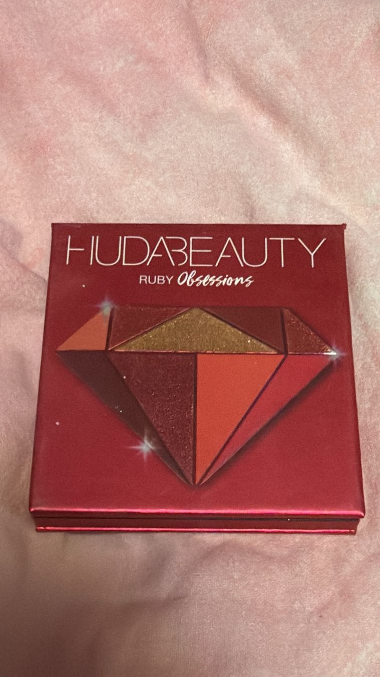 Huda Beauty Make-up: Lidschatten Palette Huda Beauty Ruby Obsessions  – Gebraucht aus Netstal von Queen37