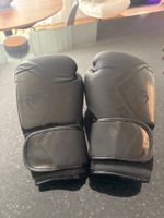 Boxhandschuhe Venum schwarz Grösse 10oz guter Zustand