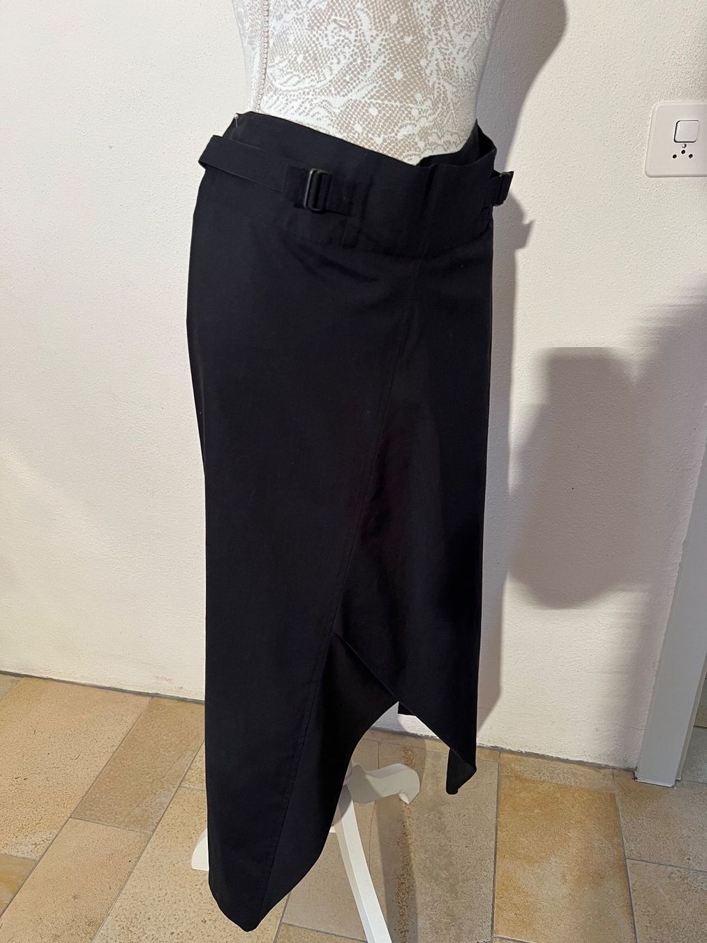 Issey Miyake Pantaloni: issey miyake Hose – Usato da wolfhausen venduto da per13lina 1