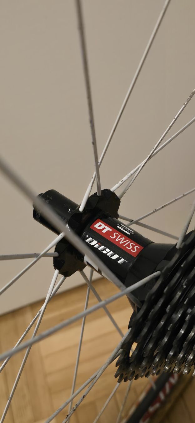 Swiss Pezzi di ricambio: Velo Felgen Carbon – Usato da Weiningen ZH venduto da ped_fbx2 4