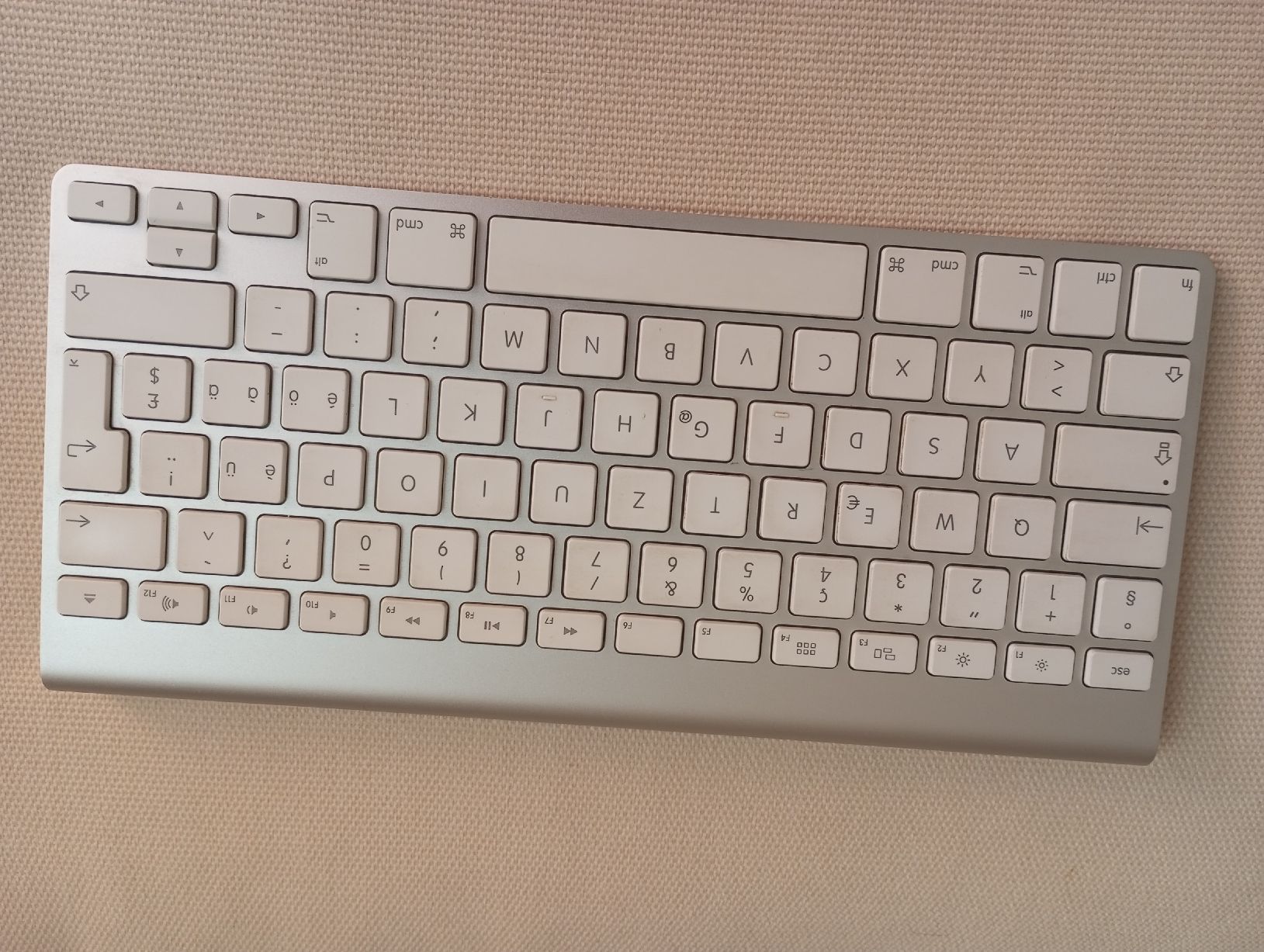Apple Claviers: Apple Wireless Tastatur – D'occasion à Allschwil par Arno1962