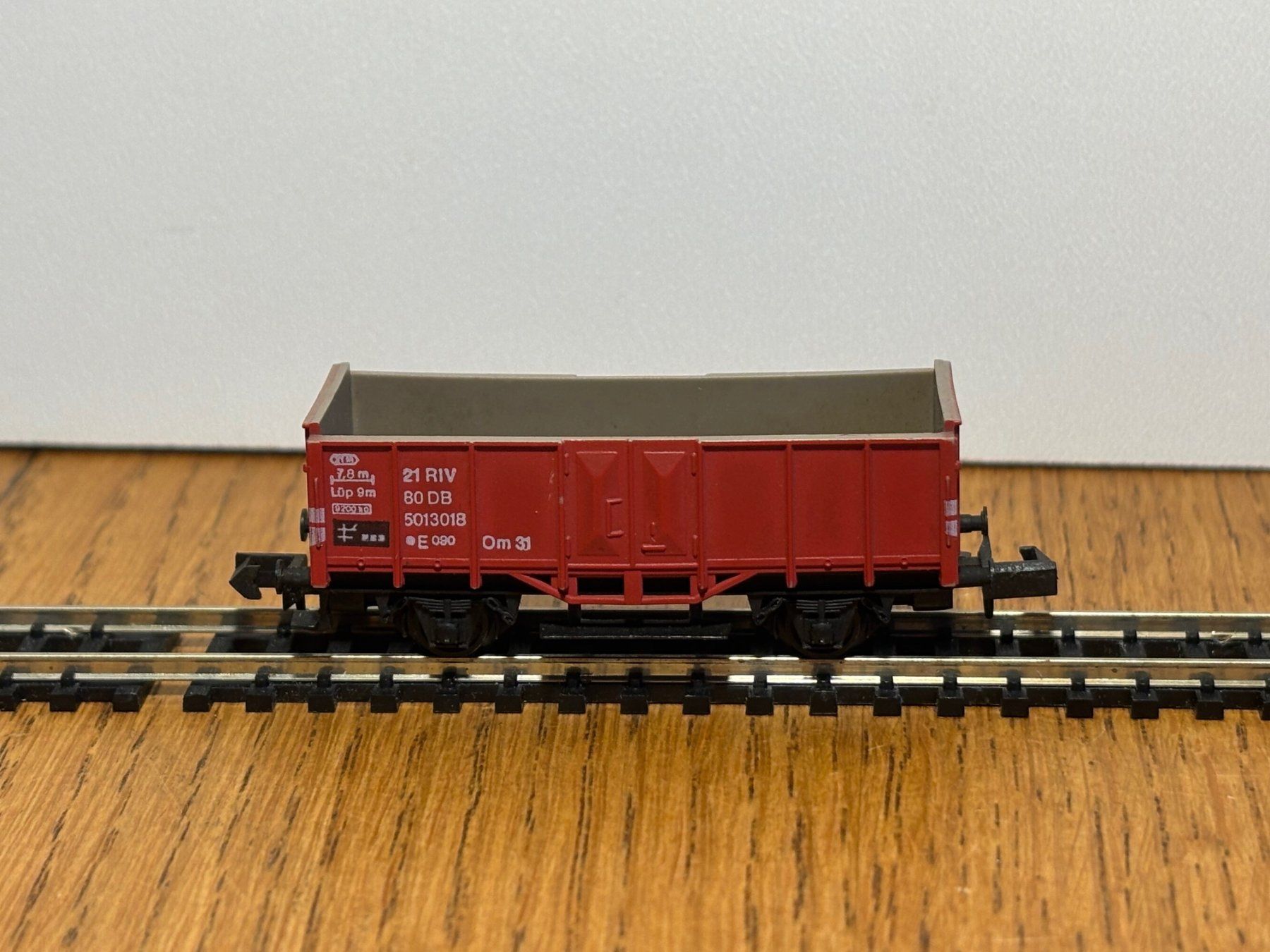 Modellini di ferrovie: *e1018: Güterwagen (Spur N) – Usato da Birsfelden venduto da Birs_25 1